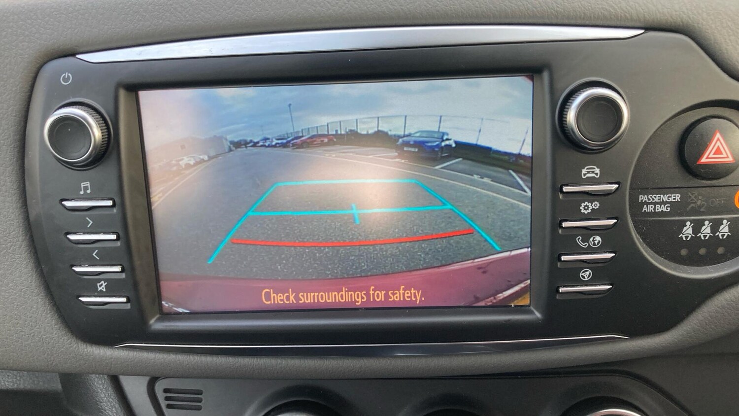 Used Toyota Yaris 2017 for sale - 76521820: Photo 20