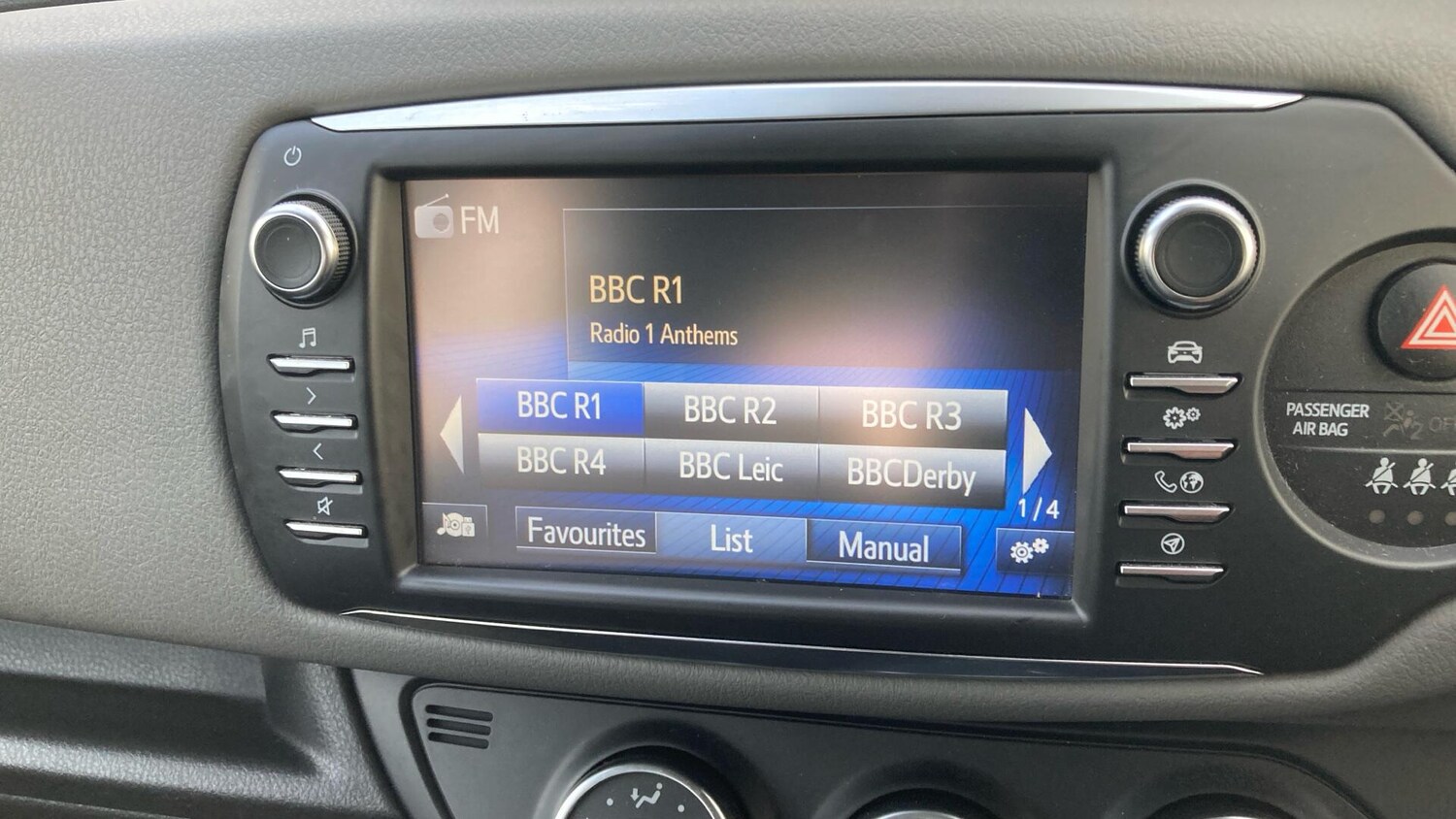 Used Toyota Yaris 2017 for sale - 76521820: Photo 21