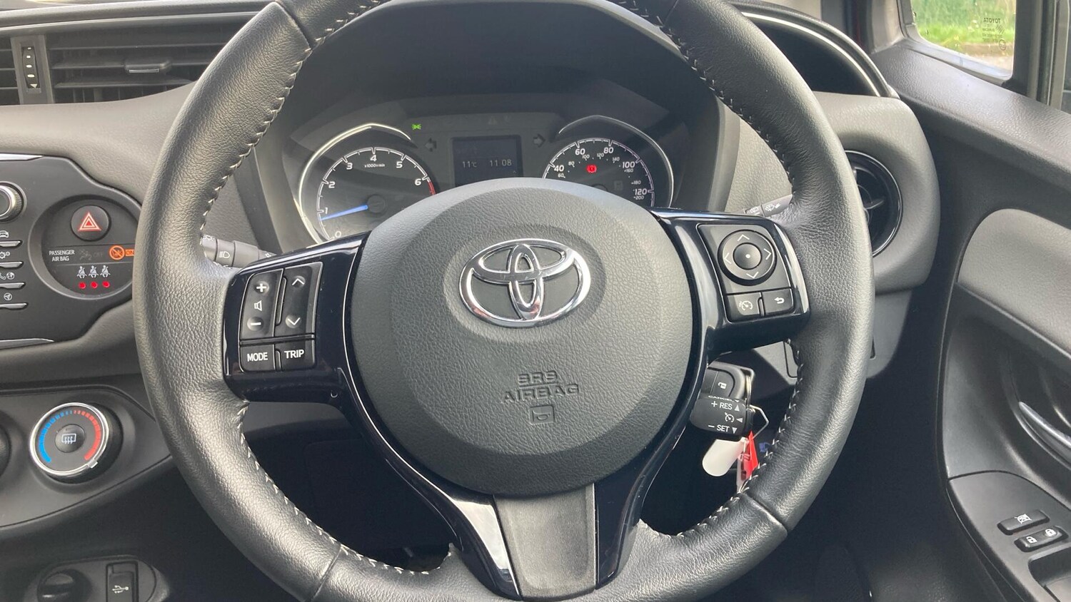 Used Toyota Yaris 2017 for sale - 76521820: Photo 8