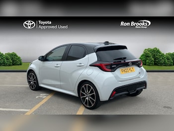 Used Toyota Yaris 2023 for sale - 77794377: Photo