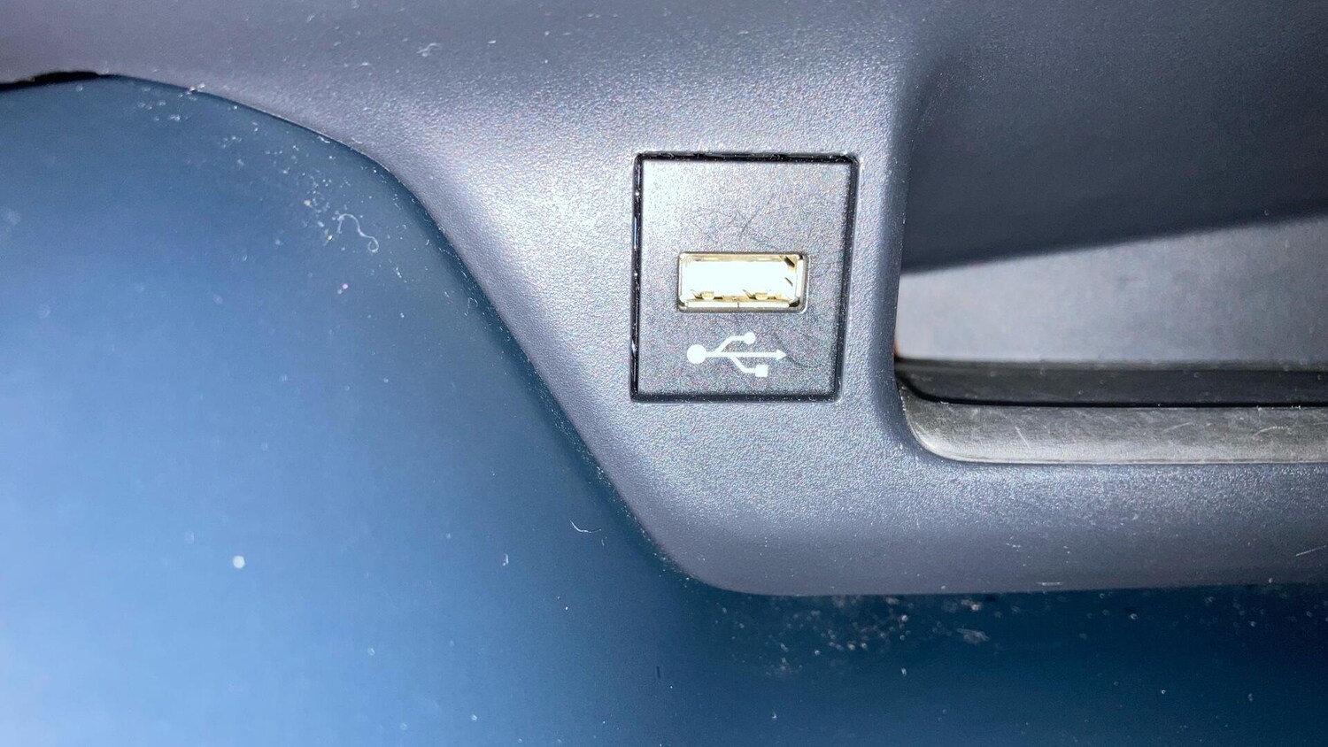 Used Toyota C-HR 2022 for sale - 76645157: Photo 25