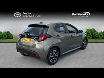 Used Toyota Yaris 2023 for sale - 74810758: Photo
