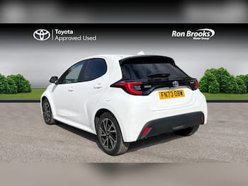 Used Toyota Yaris 2023 for sale - 79741507: Photo