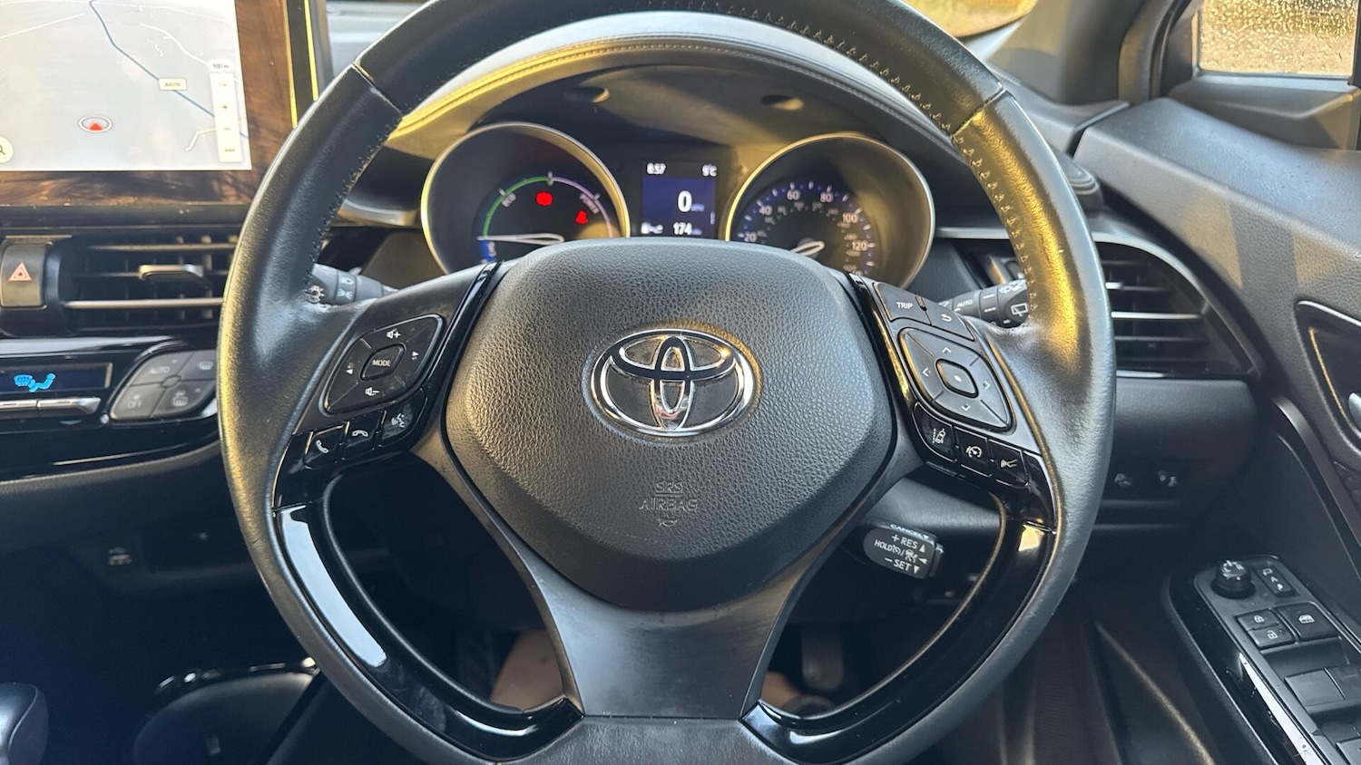 Used Toyota C-HR 2022 for sale - 76645054: Photo 8