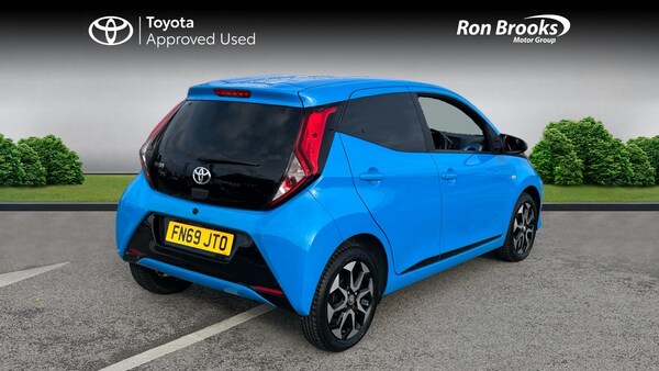 Used Toyota AYGO 2019 for sale - 76179830: Photo 2