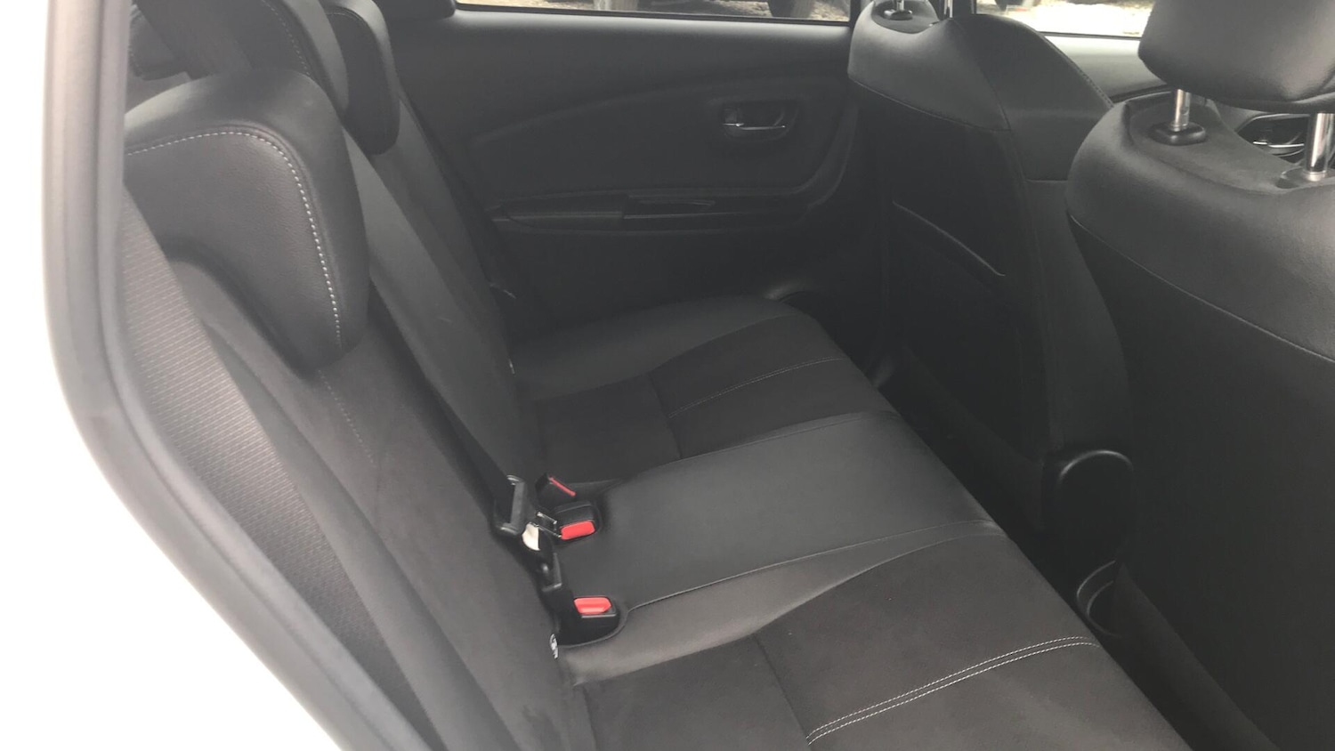 Used Toyota Yaris 2019 for sale - 78185235: Photo 8