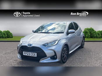 Used Toyota Yaris 2023 for sale - 78998993: Photo