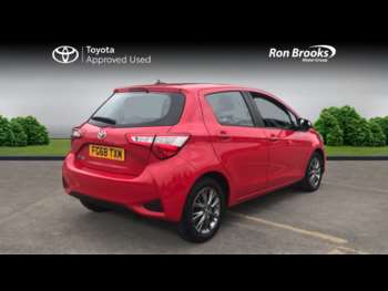 Used Toyota Yaris 2018 for sale - 74477966: Photo