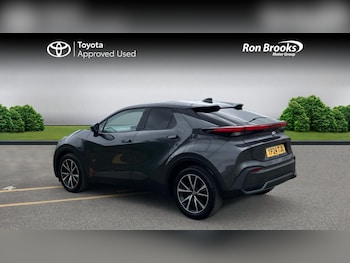 Used Toyota C-HR 2024 for sale - 78830303: Photo