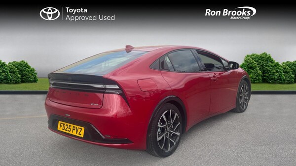 Used Toyota Prius 2025 for sale - 75599976: Photo 2