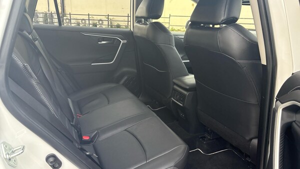 Used Toyota RAV4 2021 for sale - 76021048: Photo 12