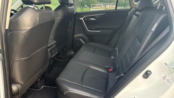 Used Toyota RAV4 2021 for sale - 76021048: Photo 13