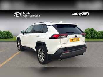 Used Toyota RAV4 2021 for sale - 76021048: Photo 4