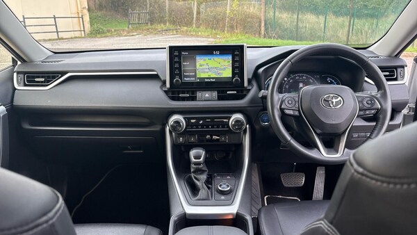 Used Toyota RAV4 2021 for sale - 76021048: Photo 5