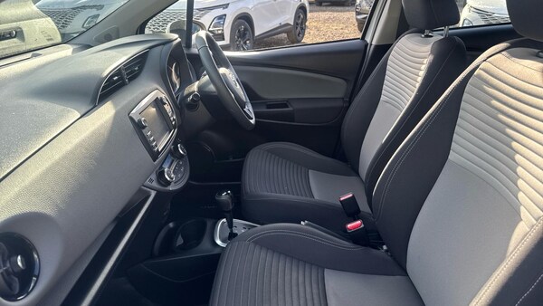 Used Toyota Yaris 2018 for sale - 76179707: Photo 10