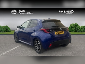 Used Toyota Yaris 2023 for sale - 79093777: Photo