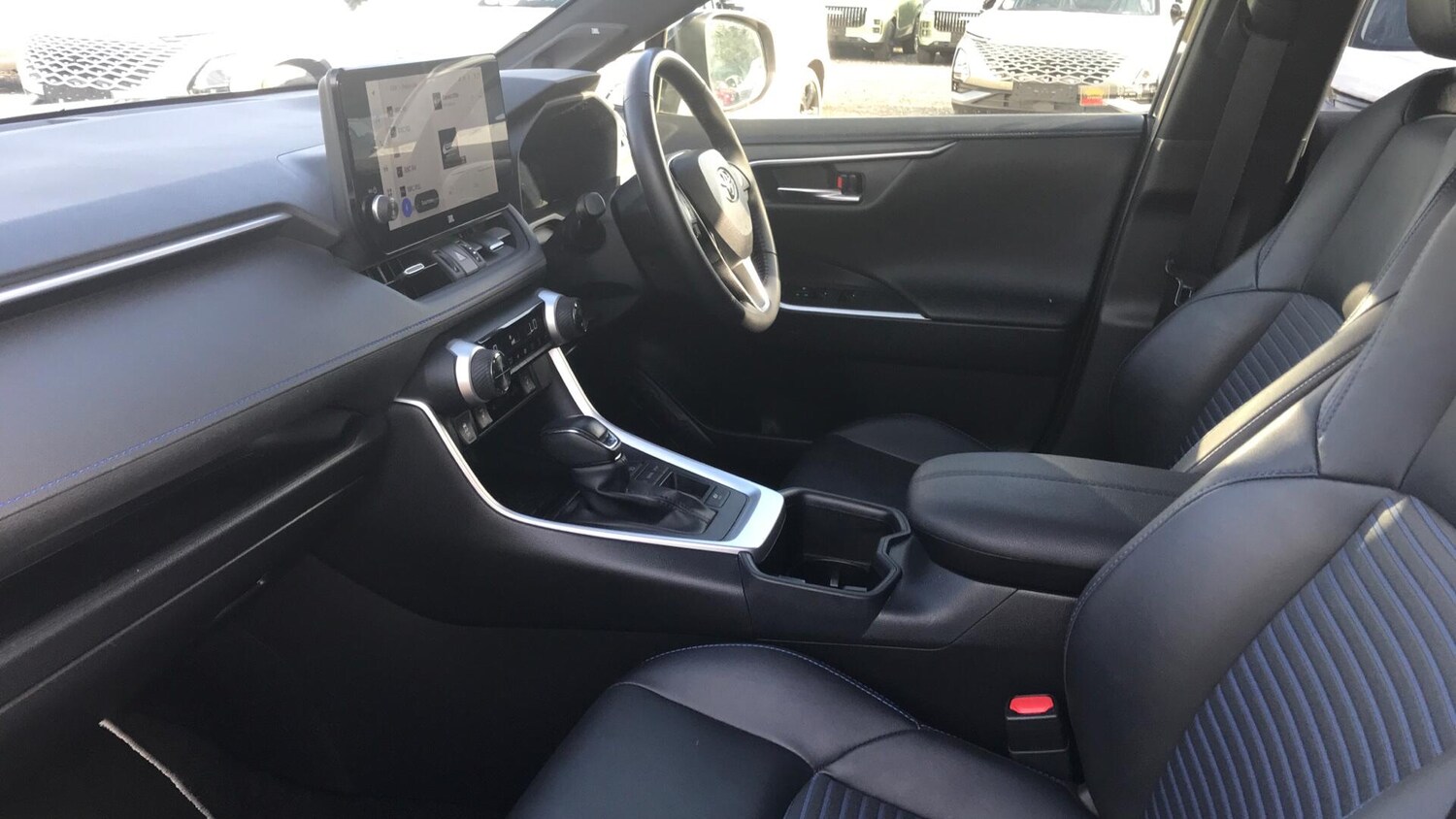 Used Toyota RAV4 2023 for sale - 76122729: Photo 10