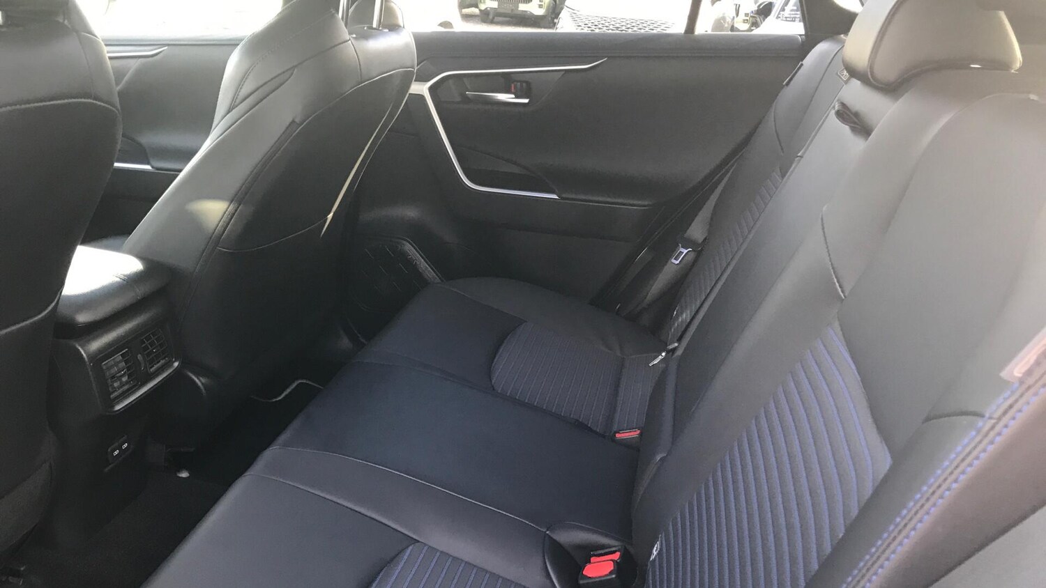 Used Toyota RAV4 2023 for sale - 76122729: Photo 13