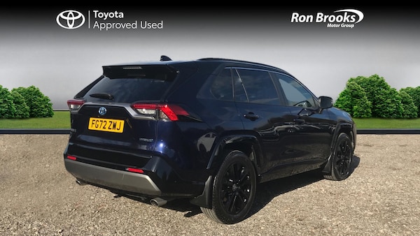 Used Toyota RAV4 2023 for sale - 76122729: Photo 2