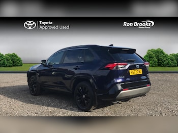 Used Toyota RAV4 2023 for sale - 76122729: Photo 4
