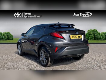 Used Toyota C-HR 2023 for sale - 78156627: Photo