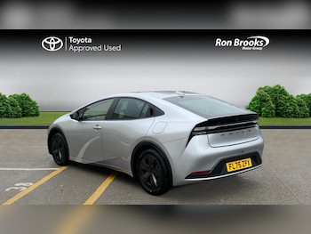 Used Toyota Prius 2025 for sale - 79475297: Photo