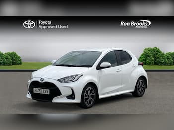 Used Toyota Yaris 2023 for sale - 79756337: Photo