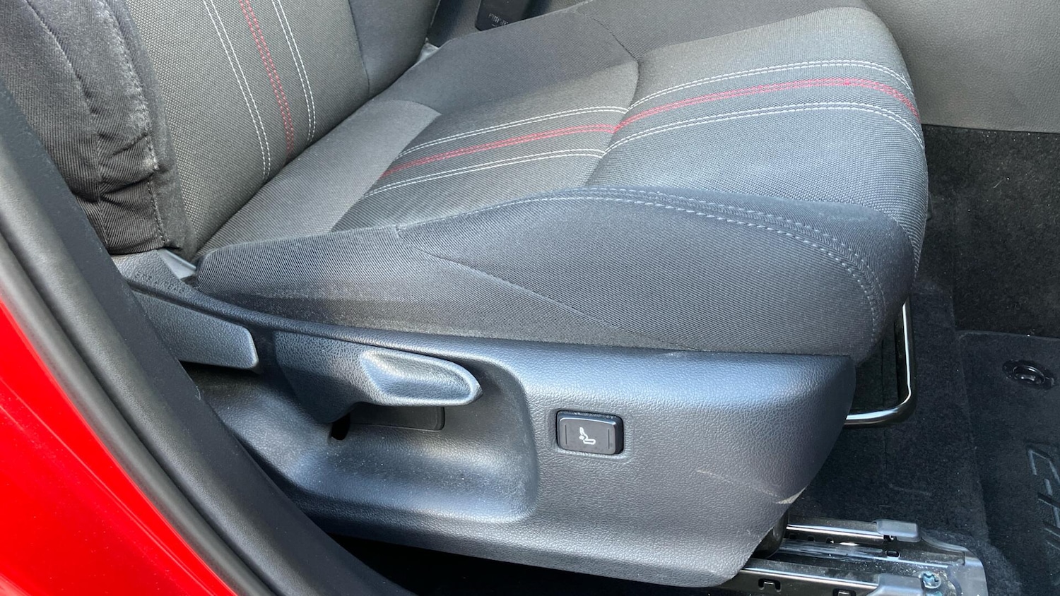 Used Toyota C-HR for sale - 78115613: Photo 17