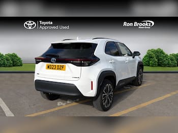 Used Toyota Yaris Cross 2023 for sale - 79740373: Photo