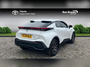 Used Toyota C-HR 2025 for sale - 75601534: Photo