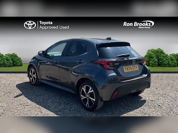 Used Toyota Yaris 2024 for sale - 79168963: Photo