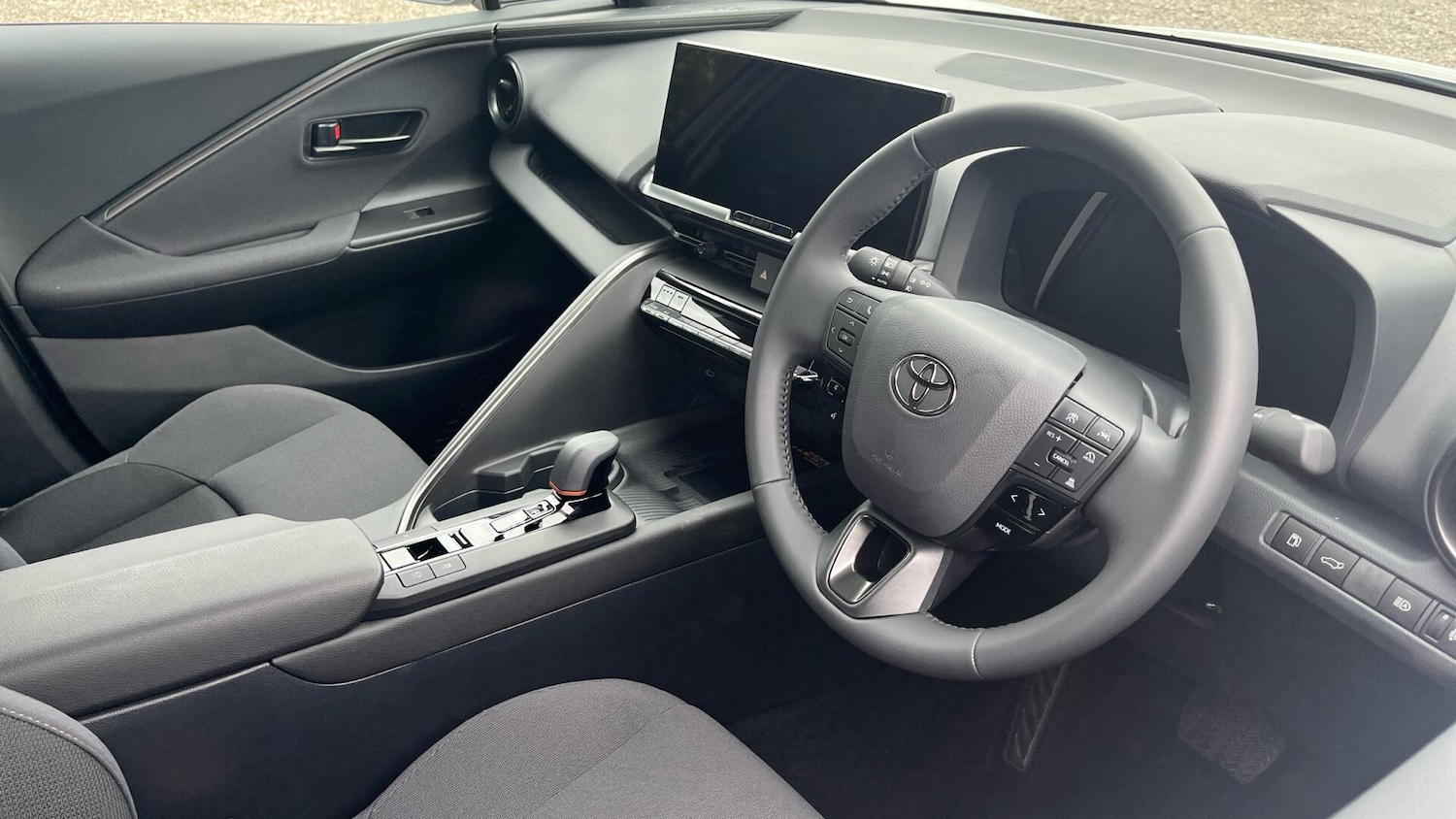 Used Toyota C-HR 2025 for sale - 76522220: Photo 11