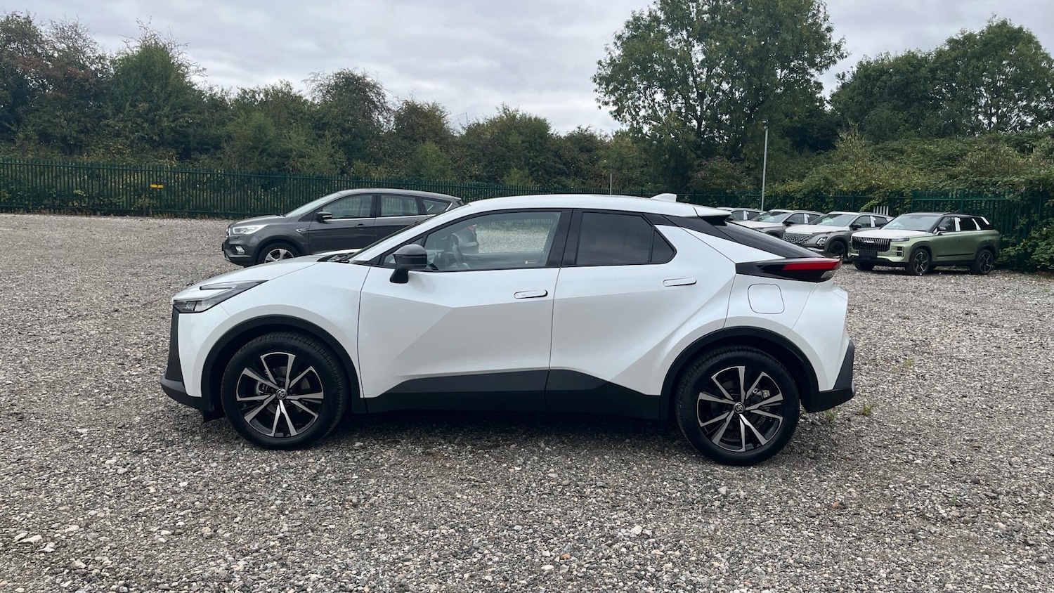 Used Toyota C-HR 2025 for sale - 76522220: Photo 17