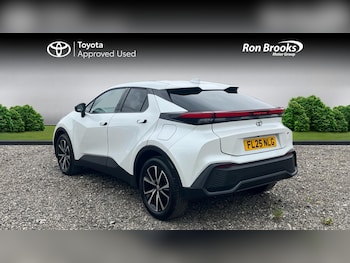 Used Toyota C-HR 2025 for sale - 76522220: Photo