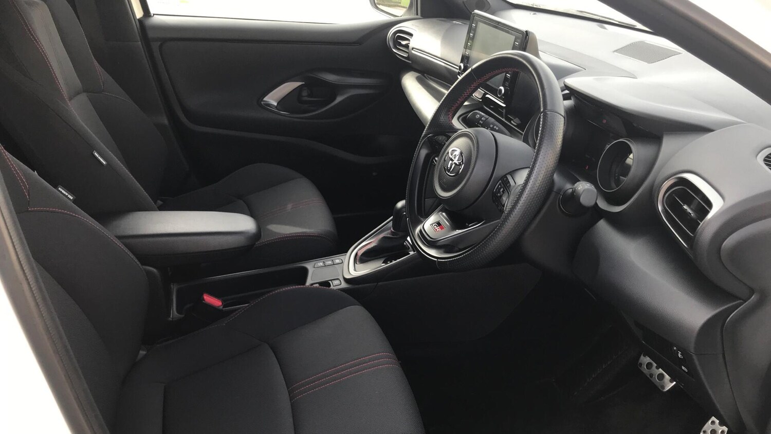 Used Toyota Yaris 2023 for sale - 77993715: Photo 11