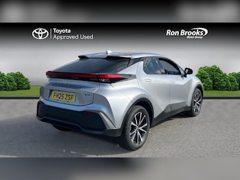 Used Toyota C-HR 2025 for sale - 79317056: Photo
