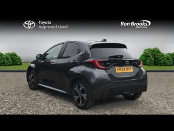 Used Toyota Yaris 2024 for sale - 75140209: Photo