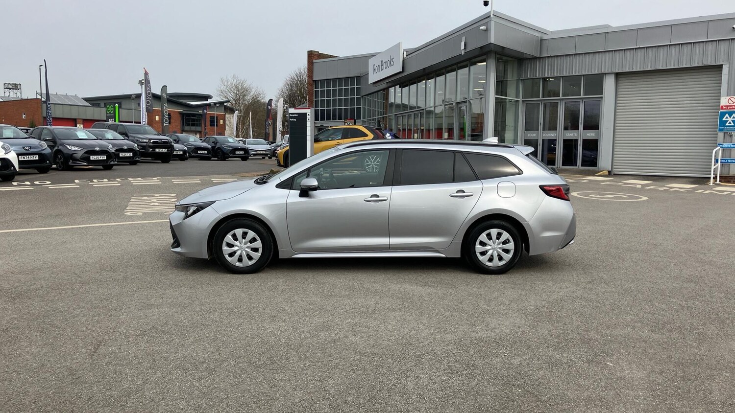 Used Toyota Corolla 2023 for sale - 77982456: Photo 17