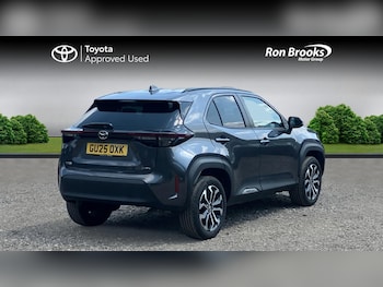 Used Toyota Yaris Cross 2025 for sale - 79093056: Photo