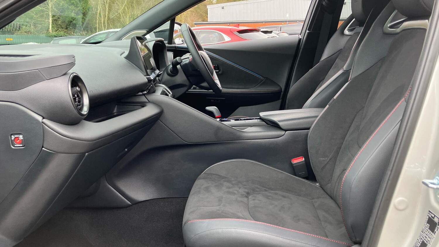 Used Toyota C-HR for sale - 77598169: Photo 10