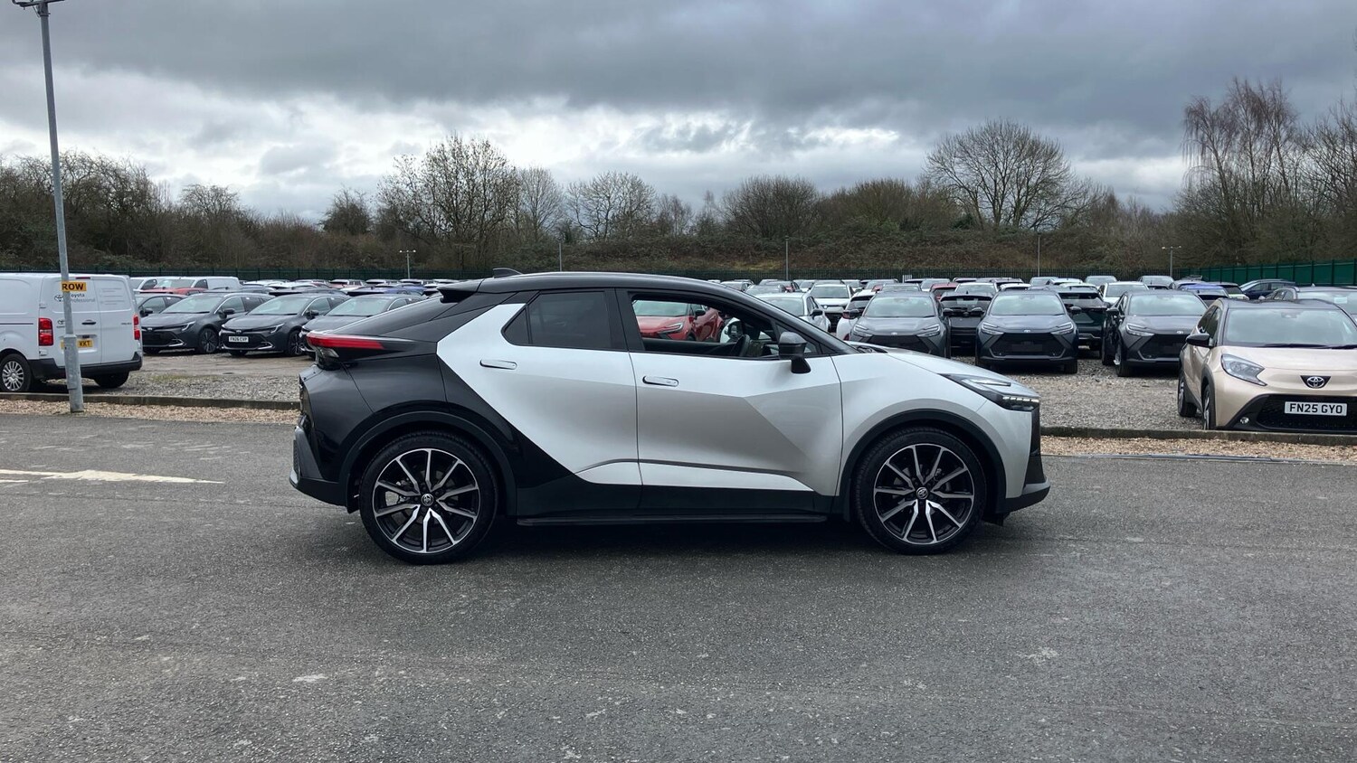 Used Toyota C-HR for sale - 77598169: Photo 16