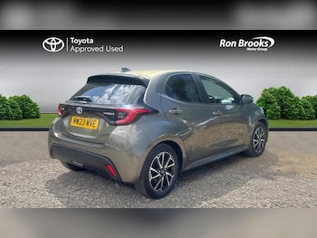 Used Toyota Yaris 2023 for sale - 79018791: Photo