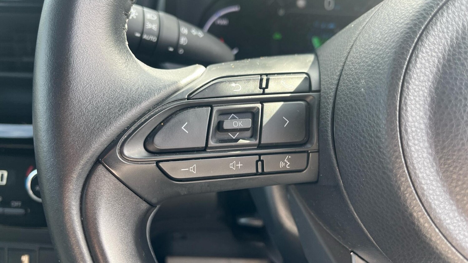 Used Toyota Yaris Cross 2024 for sale - 75940989: Photo 20