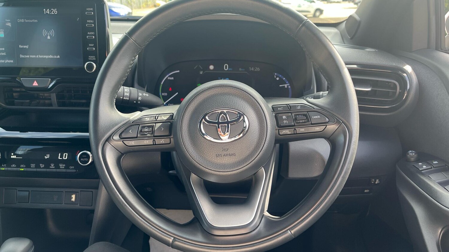 Used Toyota Yaris Cross 2024 for sale - 75940989: Photo 6