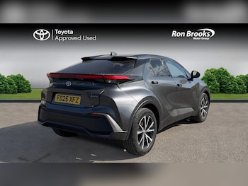 Used Toyota C-HR 2025 for sale - 79316005: Photo