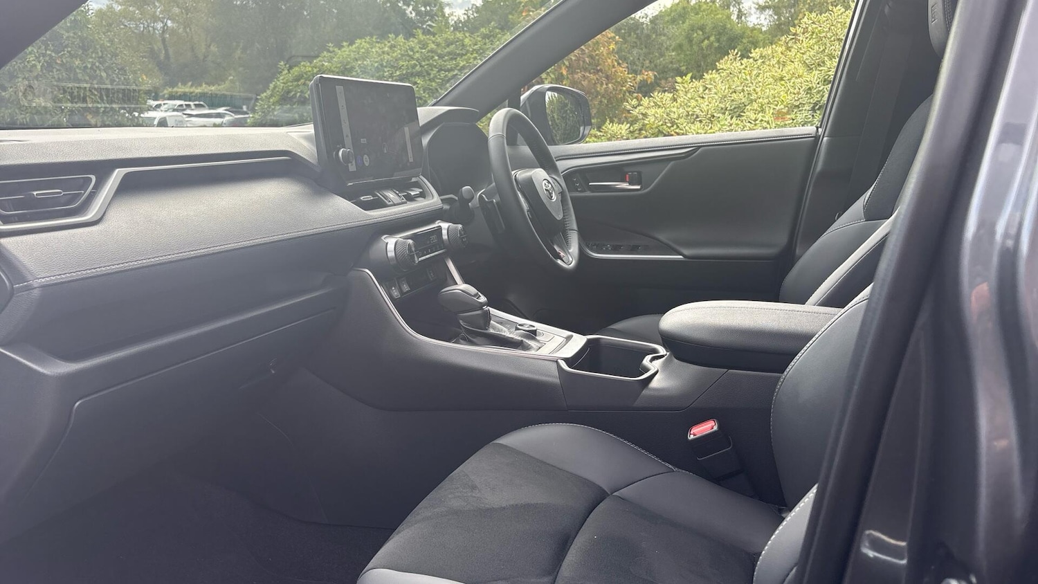 Used Toyota RAV4 2025 for sale - 75601639: Photo 10