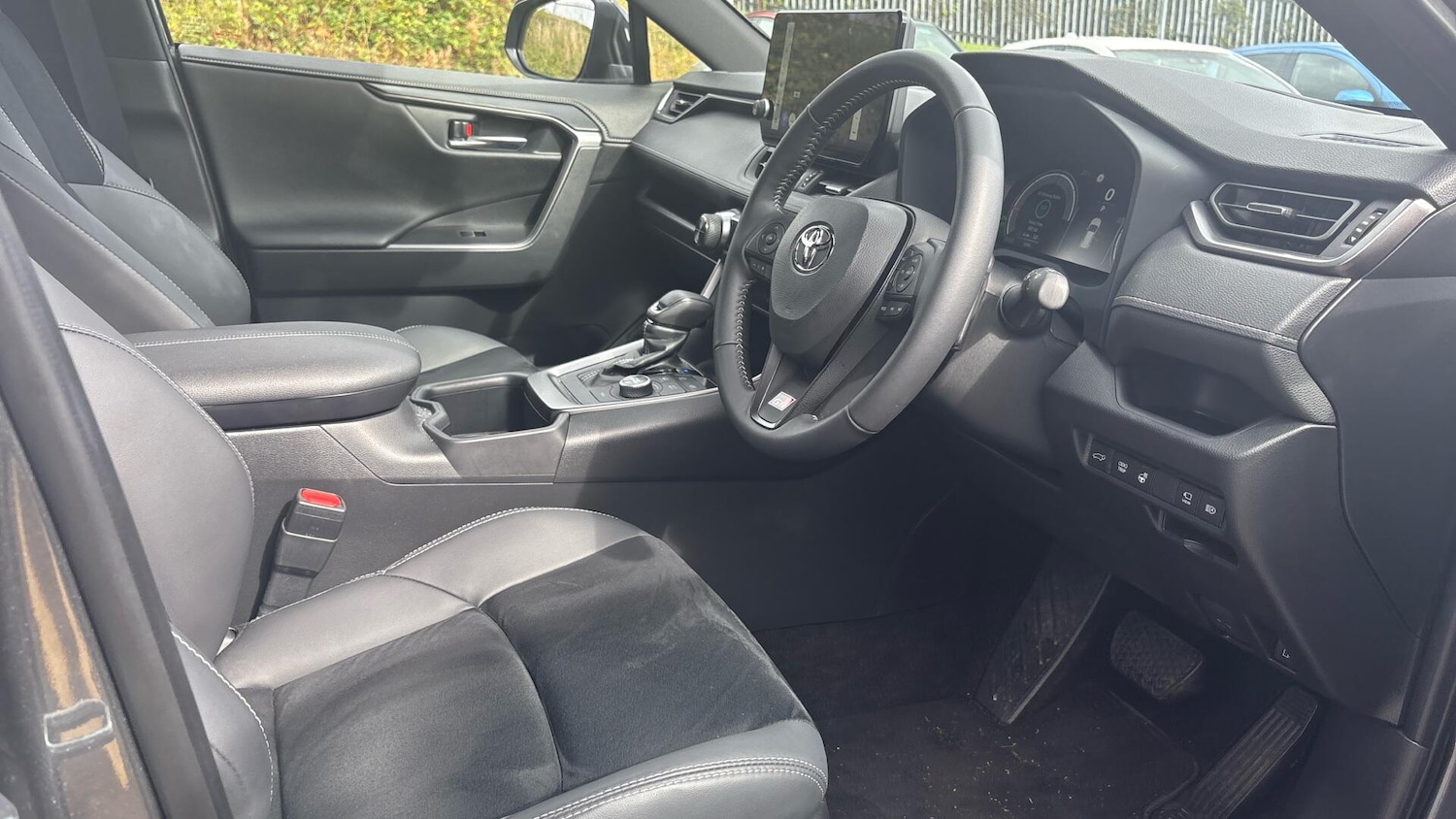 Used Toyota RAV4 2025 for sale - 75601639: Photo 11