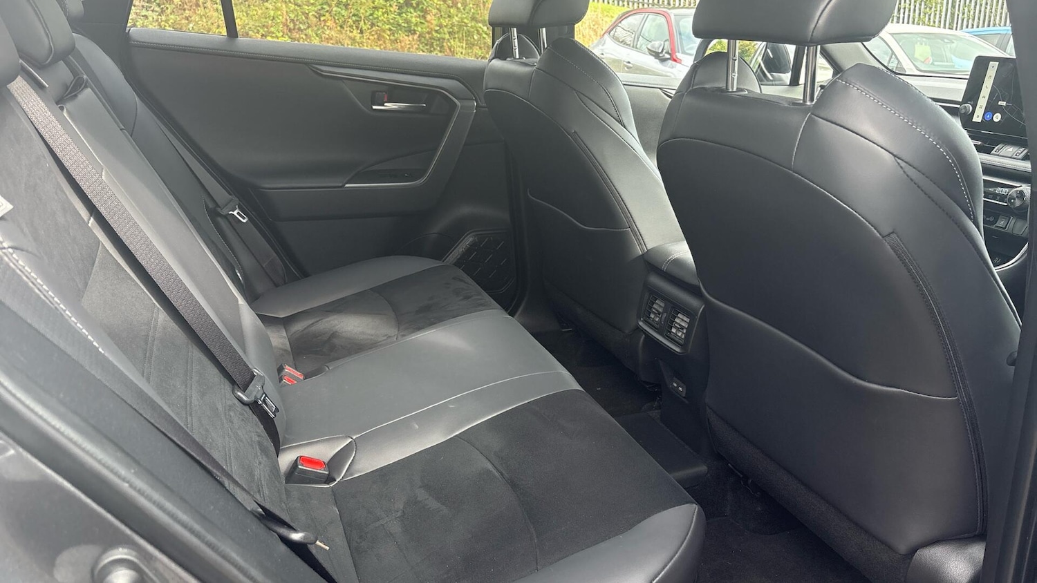 Used Toyota RAV4 2025 for sale - 75601639: Photo 12