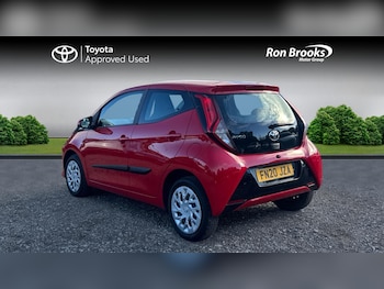 Used Toyota AYGO 2020 for sale - 76137940: Photo 4