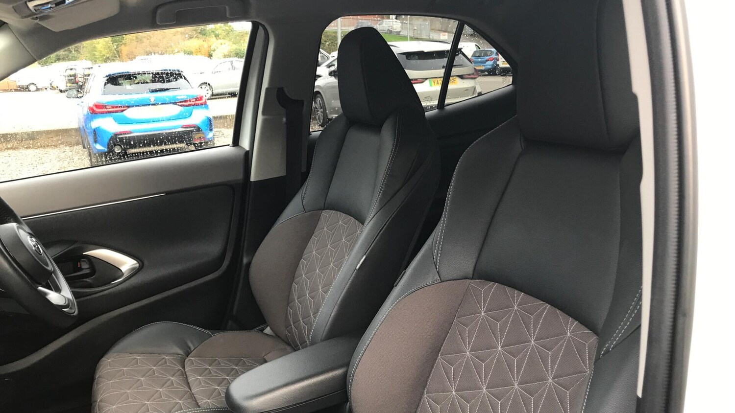 Used Toyota Yaris Cross 2022 for sale - 76472604: Photo 22